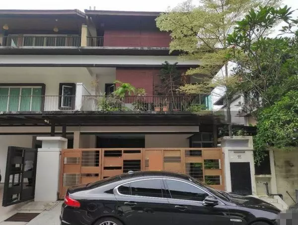 Rumah Lelong 3 Storey Semi-D House @ Taman Nusa Tropika, Ampang, Selangor for Auction