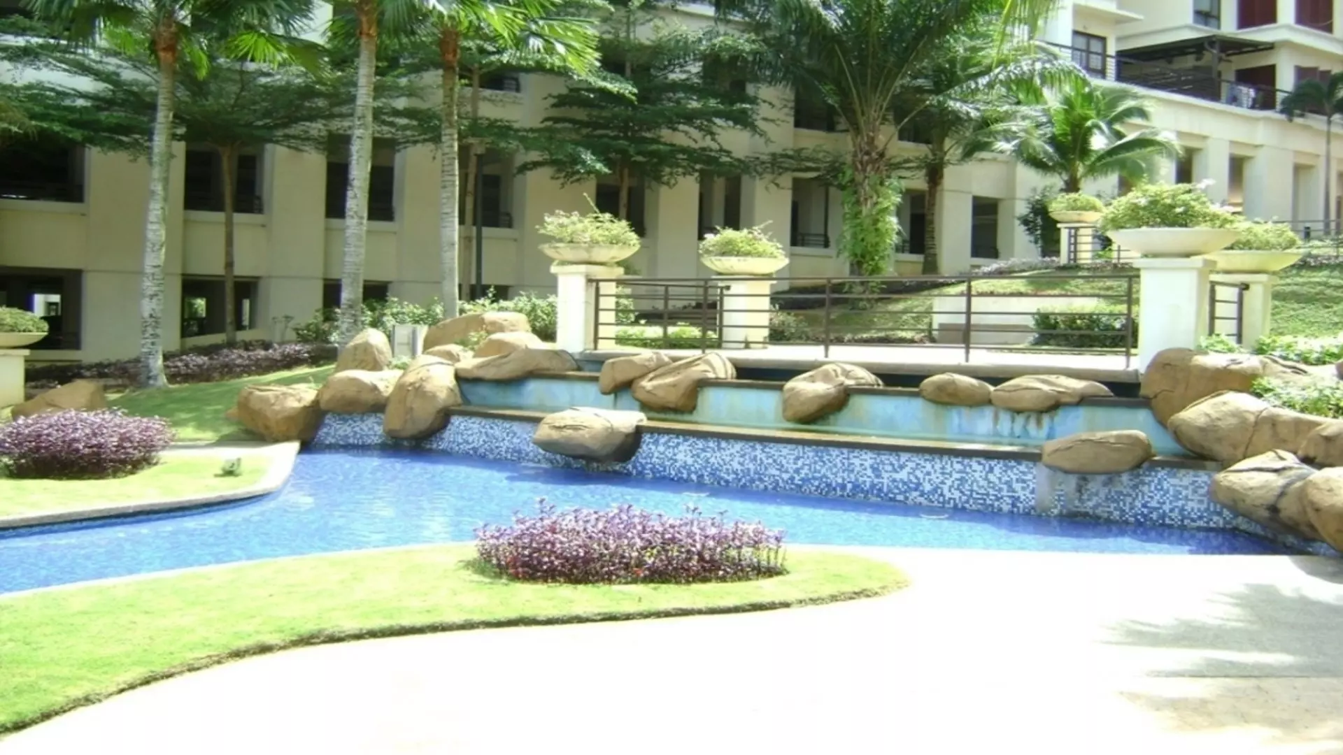 Condominium @ Surian Condominium, Mutiara Damansara, Petaling Jaya, Selangor for Auction 6