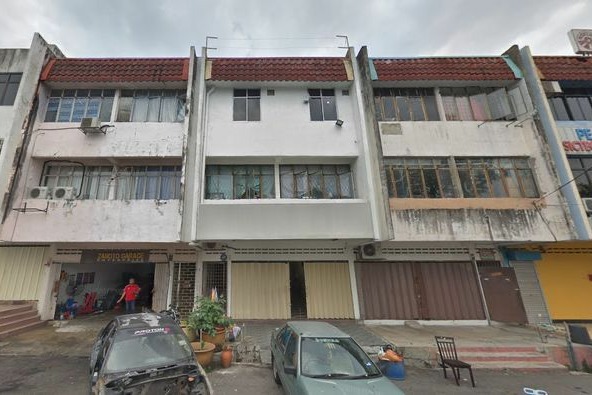 Rumah Lelong 3 Storey Shop @ Taman Cheras Indah, Shamelin, Ampang, Selangor for Auction