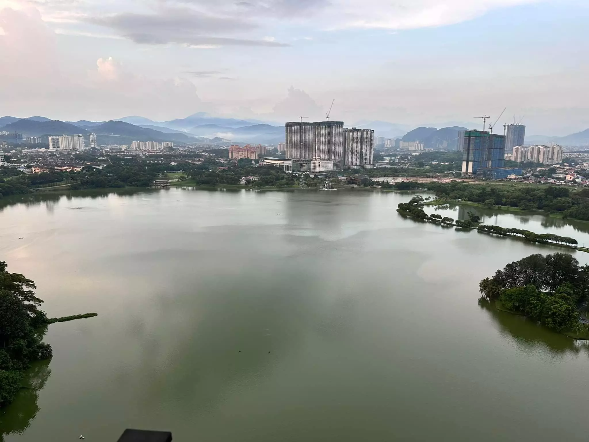 Bank Lelong Condominium @ Mizumi Residence Lake View, Kepong, Kuala Lumpur for Auction 2