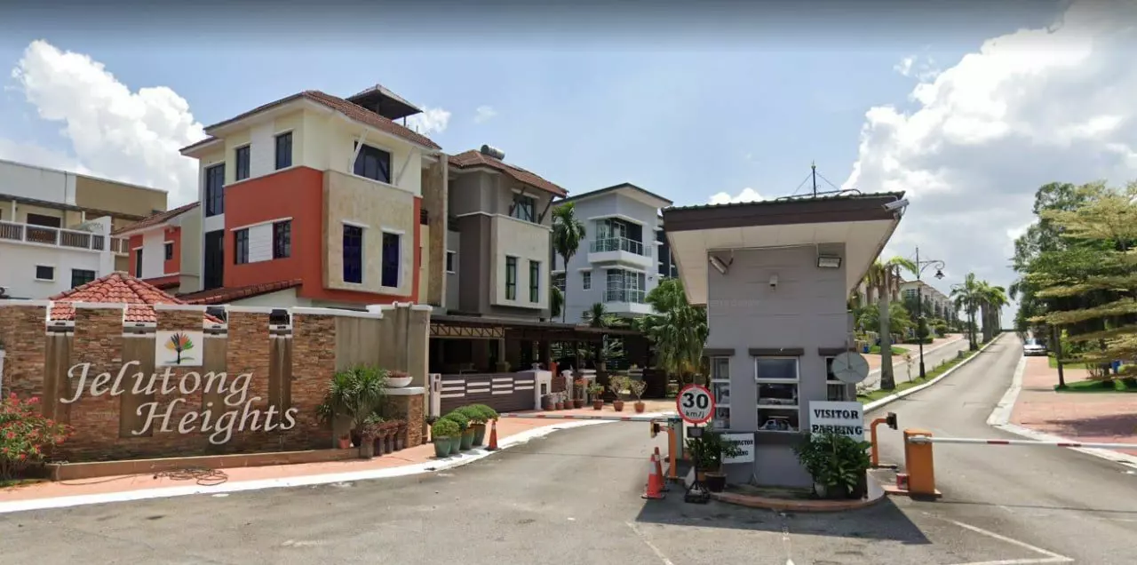 Bank Lelong 2.5 Storey Semi-D @ Jelutong Heights, Bukit Jelutong, Shah Alam, Selangor for Auction 2
