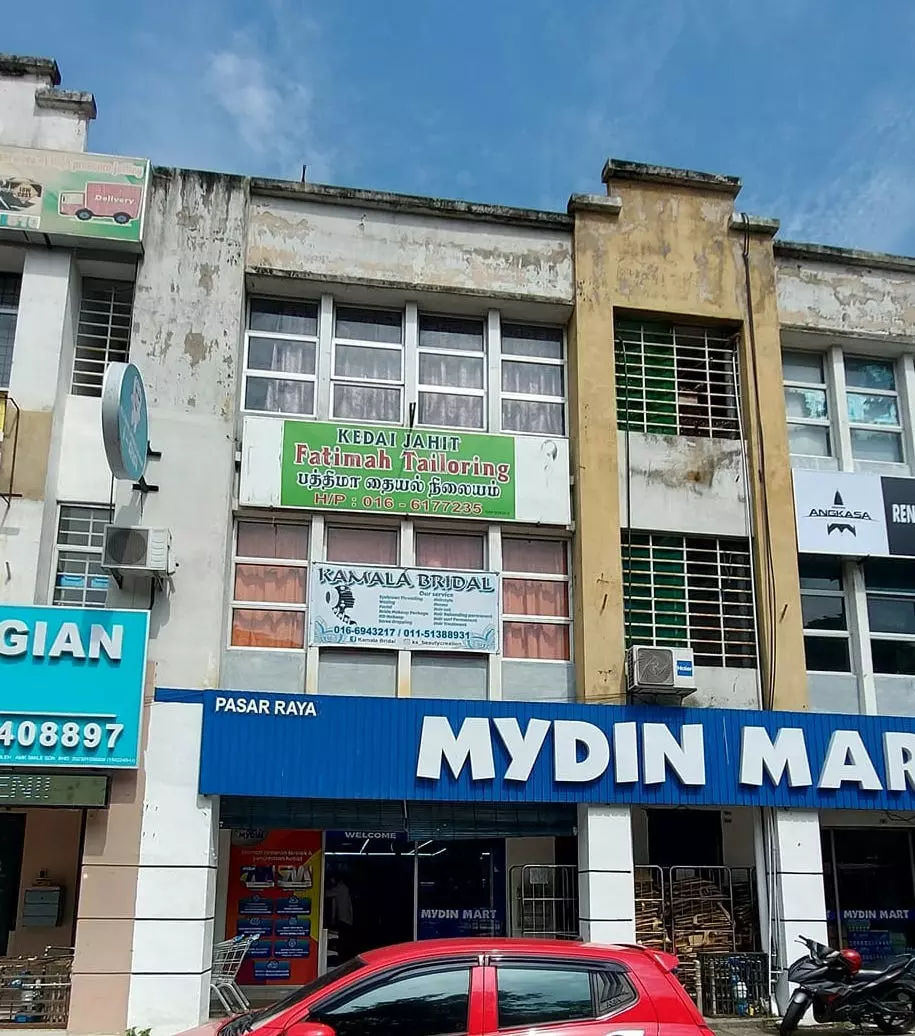 Bank Lelong 3 Storey Shop Office @ Shah Alam, Selangor for Auction
