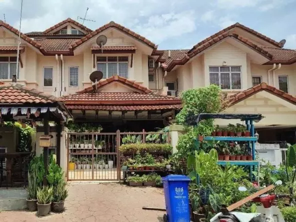 Bank Lelong 2 Storey House @ Seksyen U16 Shah Alam, Selangor for Auction