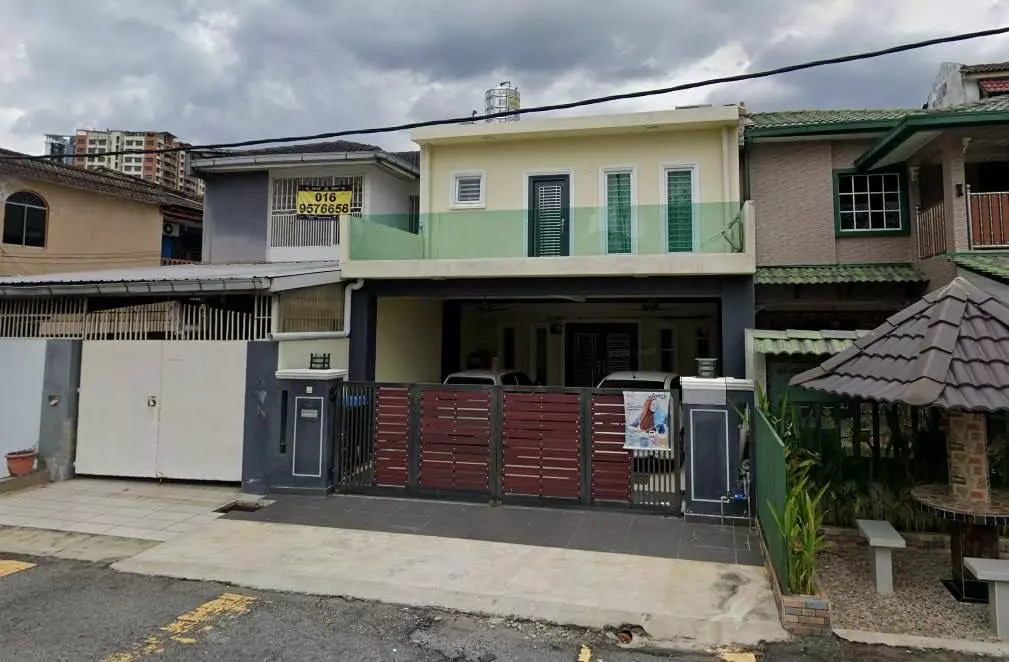 Bank Lelong 2 Storey House @ Taman Desa Gombak, Kuala Lumpur for Auction