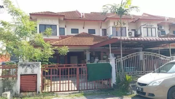 Bank Lelong 2 Storey House End Lot @ Bandar Puteri Klang, Selangor for Auction