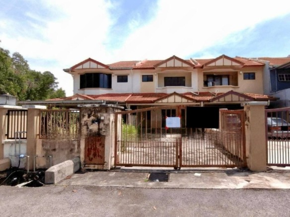 Rumah Lelong 2 Storey House (No. 35) @ Taman Mutiara Indah, Puchong, Selangor for Auction