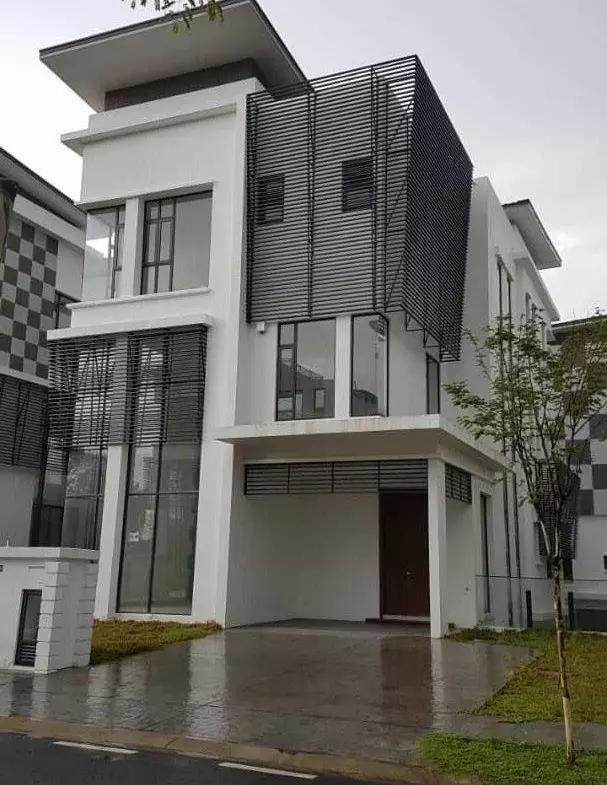 Rumah Lelong 3 Storey Bungalow @ Residence 33, Kota Kemuning, Shah Alam, Selangor for Auction