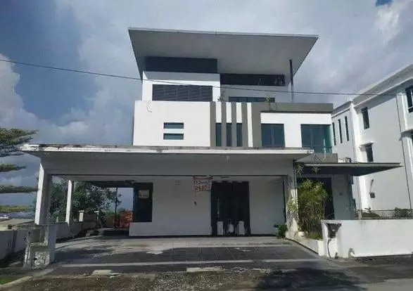Rumah Lelong 2.5 Storey Bungalow House @ Kota Emerald, Rawang, Selangor for Auction