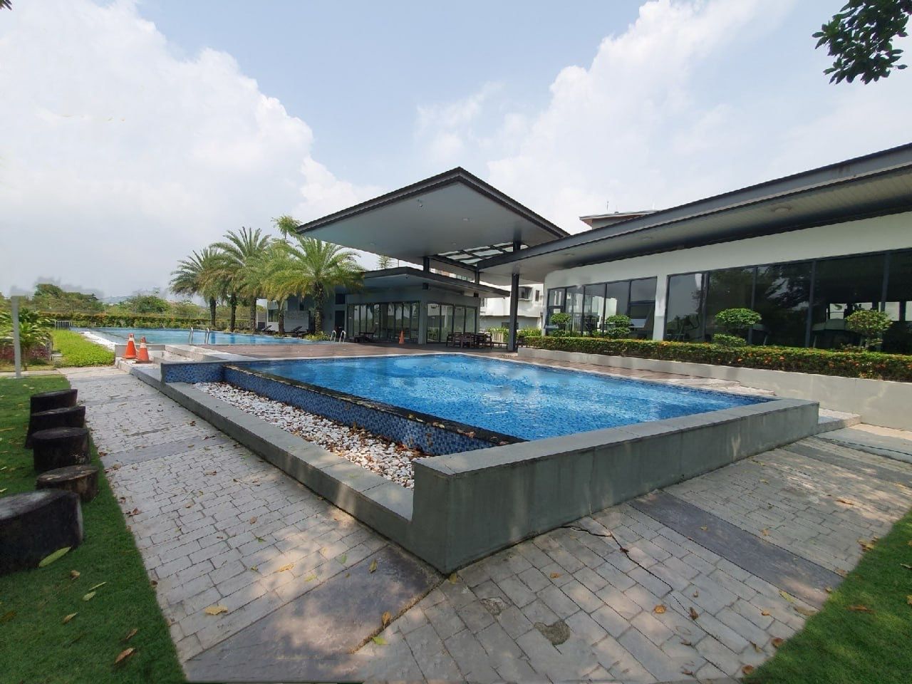 Rumah Lelong 3 Storey Bungalow @ Long Branch Residence, Alam Kemuning, Kota Kemuning, Shah Alam, Selangor for Auction 3