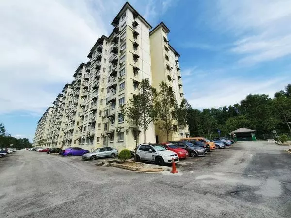 Rumah Lelong Baiduri Courts @ Bandar Bukit Puchong 2, Puchong, Selangor for Auction 2