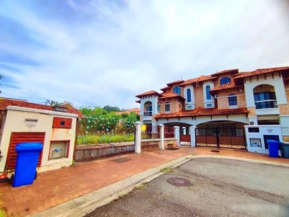 Rumah Lelong 2.5 Storey Semi-D House (No. 15) @ Seksyen 7, Shah Alam, Selangor for Auction