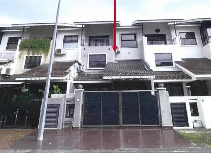 Rumah Lelong 3 Storey House @ Meadow Glades Lakefields, Taman Tasik Damai, Sungai Besi, Kuala Lumpur for Auction