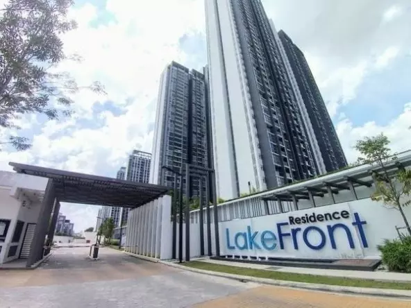 Rumah Lelong Lakefront Residence @ Cyberjaya for Auction