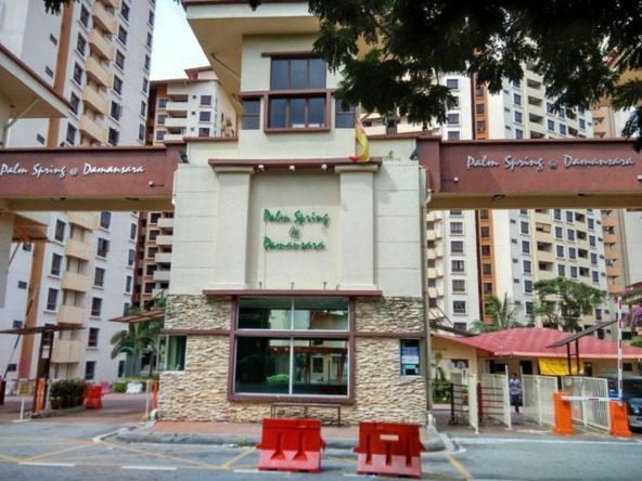 Rumah Lelong Palm Spring Condominium @ Kota Damansara, Petaling Jaya, Selangor for Auction
