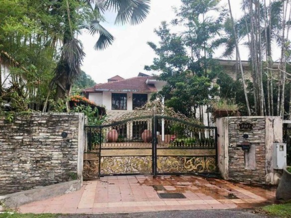 Rumah Lelong 2 Storey Bungalow House (No. 2327) @ Taman Hillview, Ampang, Selangor for Auction