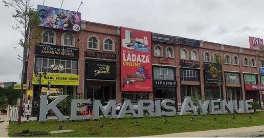 Kedai Lelong 3 Storey Shop Office (No. 22) @ Kemaris Avenue, Rawang, Selangor for Auction