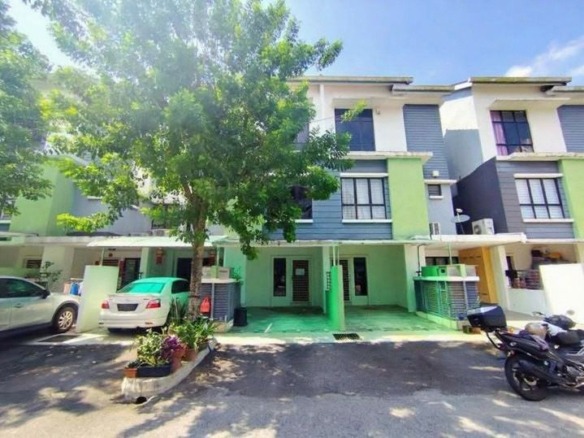 Rumah Lelong Park Villa (363) @ Bandar Bukit Puchong 2, Puchong, Selangor for Auction