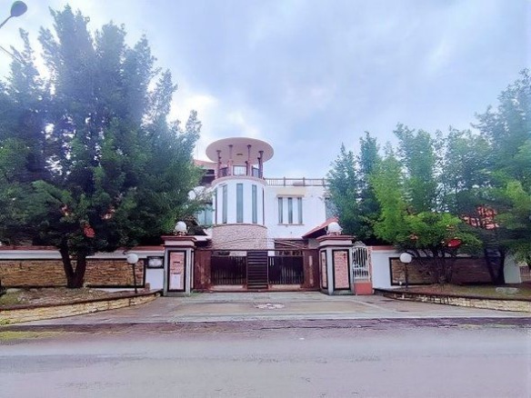 Rumah Lelong 2.5 Storey Bungalow House (No. 1) @ Taman Cempaka, Banting, Selangor for Auction