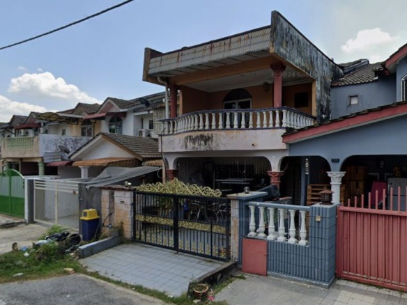 Rumah Lelong 2 Storey House (No. 73) @ Bandar Country Homes, Rawang, Selangor for Auction