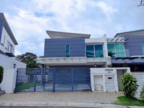 Rumah Lelong 3 Storey Semi-D House (No. 35) @ Bayu Damansara, PJU 10, Petaling Jaya, Selangor for Auction