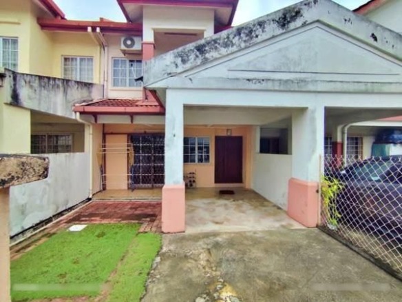 Rumah Lelong 2 Storey House (No. 18) @ Kota Kemuning, Seksyen 31, Shah Alam, Selangor for Auction