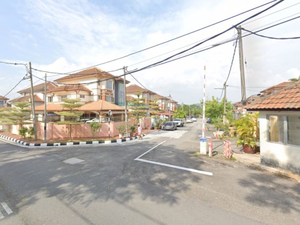 Rumah Lelong 2 Storey Semi-D House (No. 26) @ Taman Waterfall, Rawang, Selangor for Auction