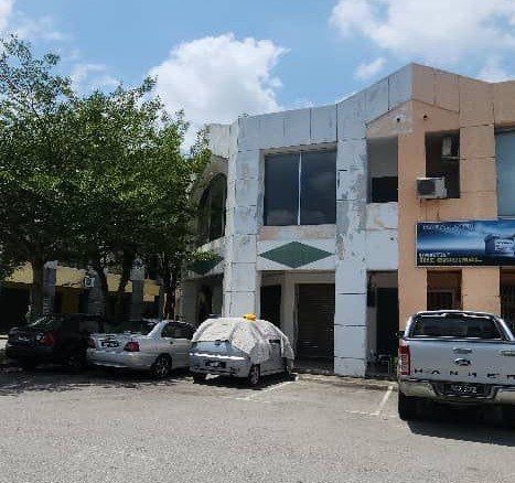 Kedai Lelong 2 Storey Corner Lot Shop Office (No. 9) @ Desa Gembira, Sepang, Selangor for Auction
