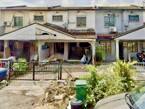 Rumah Lelong 2 Storey House (No. 10) @ Taman Kinrara, Seksyen 3, Puchong, Selangor for Auction
