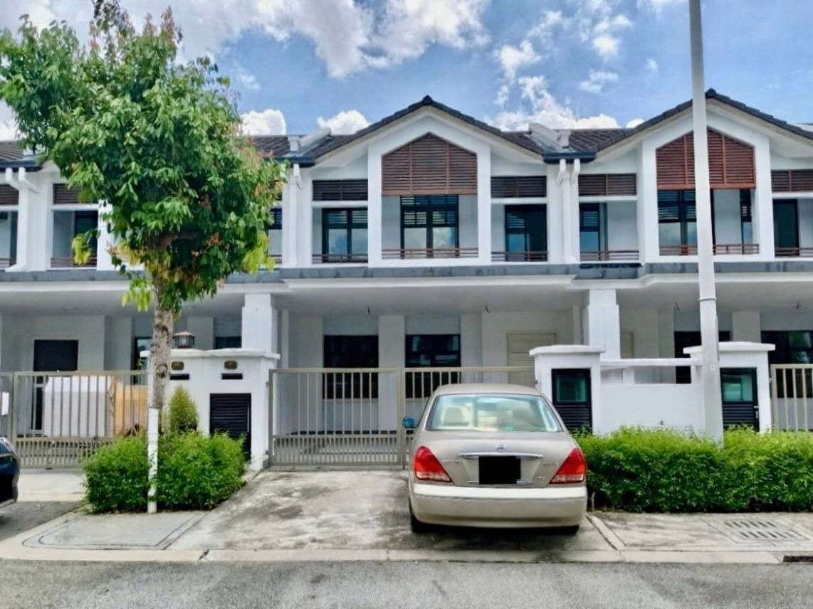 Rumah Lelong 2 Storey House (No. 48) @ Eco Majestic, Semenyih, Selangor for Auction