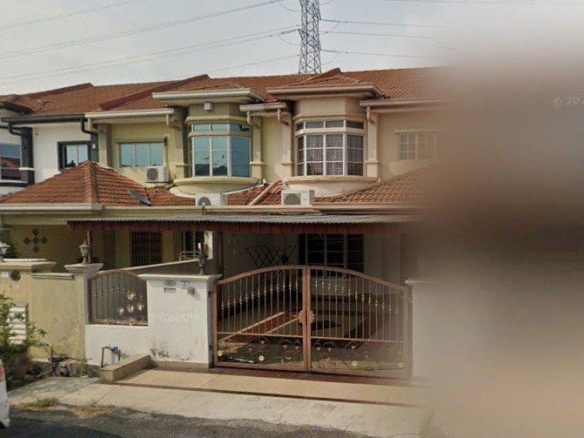 Rumah Lelong 2 Storey House (No. 33) @ Bandar Bukit Tinggi 2, Klang, Selangor for Auction