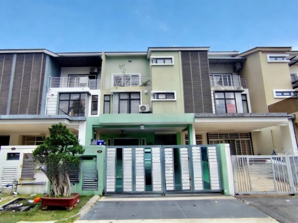 Rumah Lelong 2.5 Storey House (No. 93) @ Serena, Bandar Puteri, Puchong, Selangor for Auction