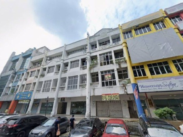 Shoplot Lelong 4 Storey Shop Office (No. 7) @ Bandar Baru Klang, Klang, Selangor for Auction