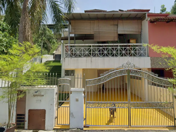 Bank Lelong 2.5 Storey Corner Lot Semi-D House (No. 16) @ Taman Lestari Perdana, Seri Kembangan, Selangor for Auction